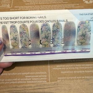 Color Street Nail Polish strips Opulent Meadow